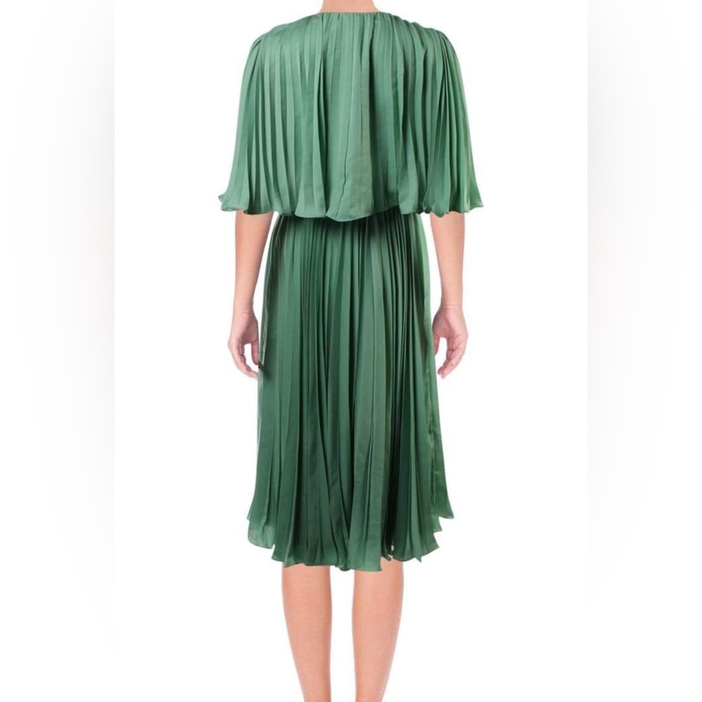 NWT Halston Heritage Cape empire waist dress in meadow green size 4 - Picture 2 of 8